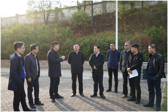 �ƽ���ʵ�ص���ѧУ�ƻ�����������ά�����