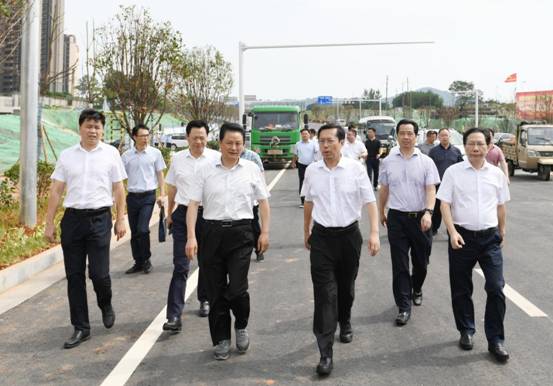 0628��һŸ���У���׳�� �� (4)