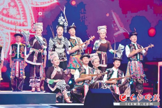 　　侗歌演出