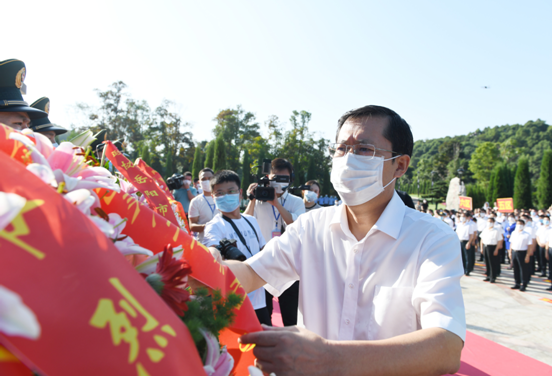 ���о�����ʿ�����չ����