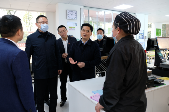 赵岳平调研我区养老服务工作