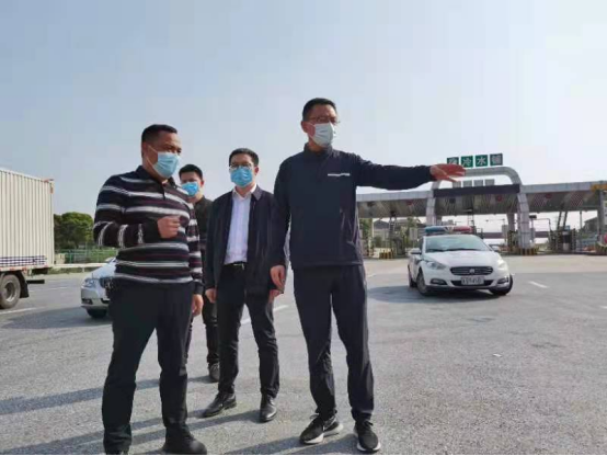 守牢交通卡口 筑牢疫情防线