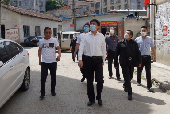 曾平原调研督导自建房安全隐患排查整治工作