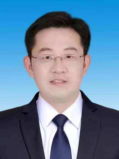 亓 磊