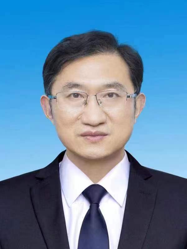邓建华  