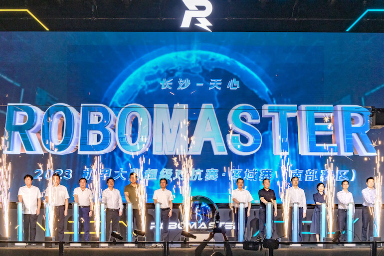 ��ɳ������ROBOMASTER2023���״�ʦ�����Կ���&middot;������(�ϲ���������Ļ�ֳ���֣����