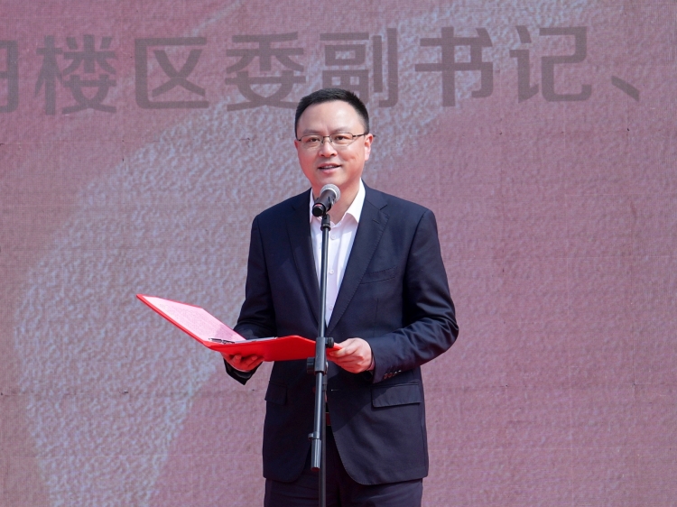 岳阳楼区举行庆“三八”暨巾帼电商直播风采展活动